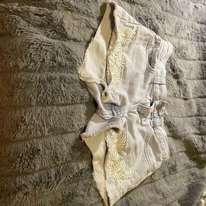 Old navy jean shorts, size 7/8
